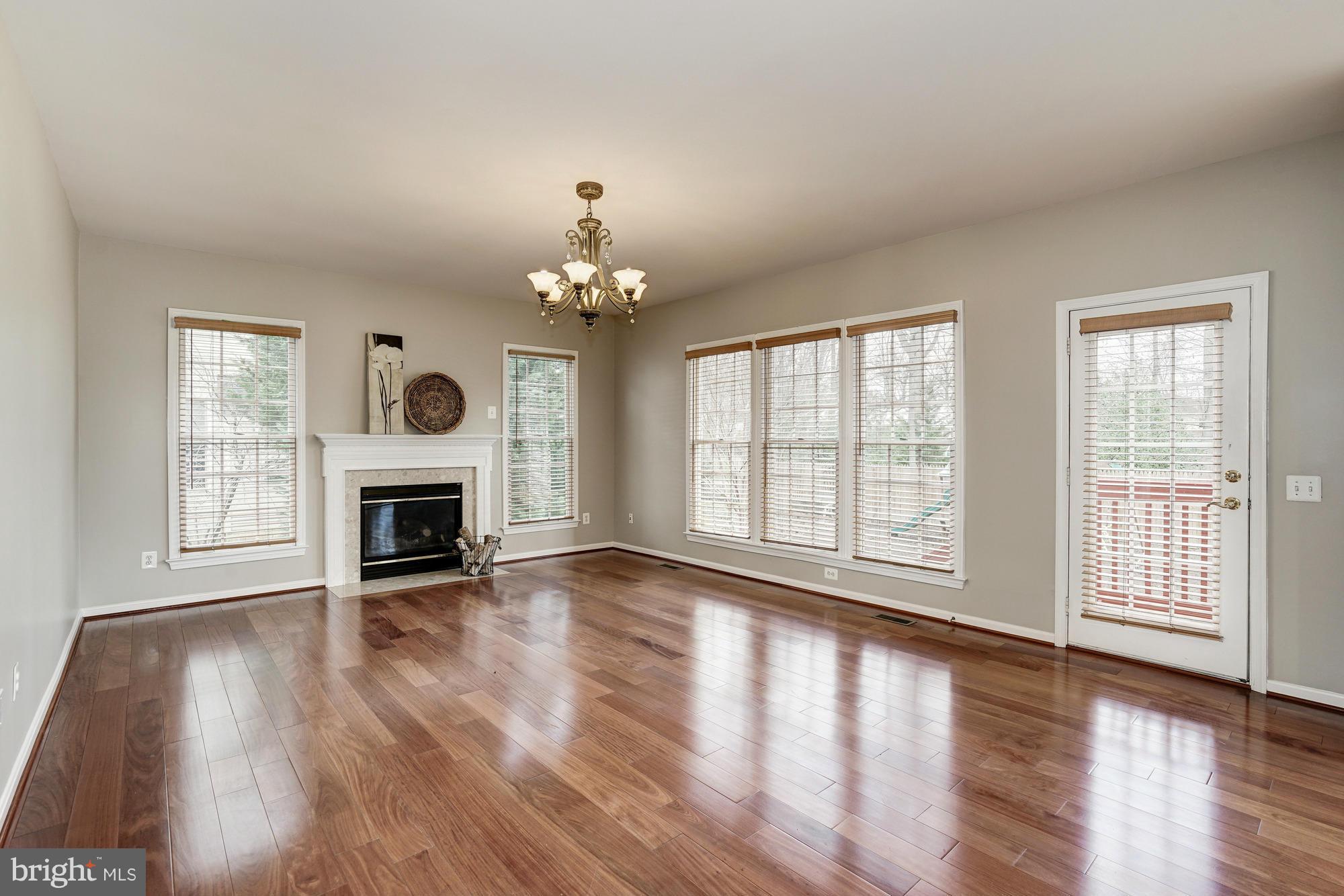 6031 Sumner Road Alexandria, VA 22310 - Photo 12 of 30 Interior (General)