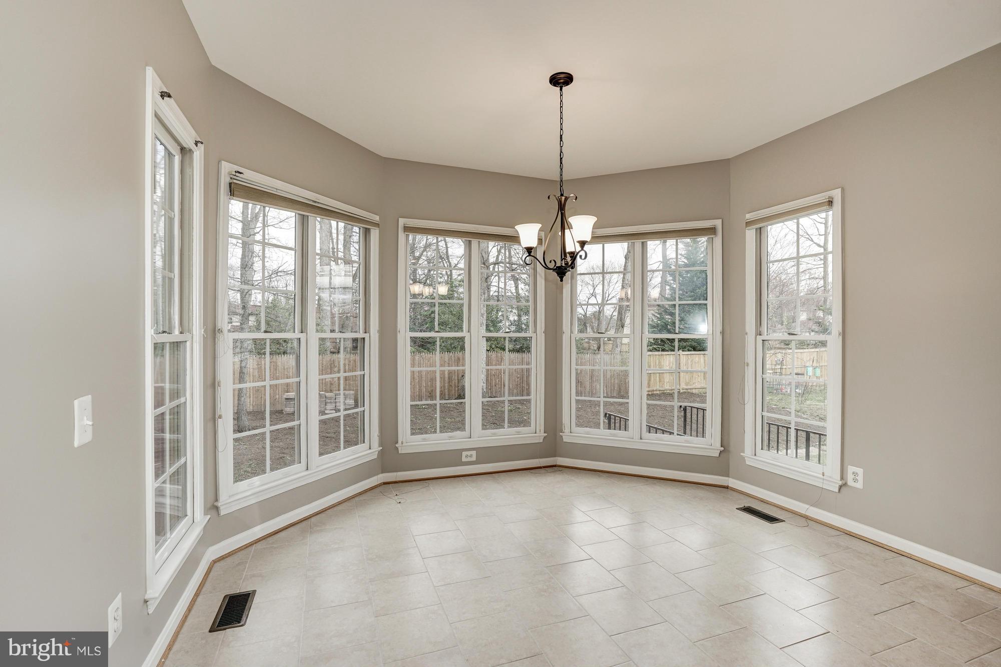 6031 Sumner Road Alexandria, VA 22310 - Photo 15 of 30 Interior (General)