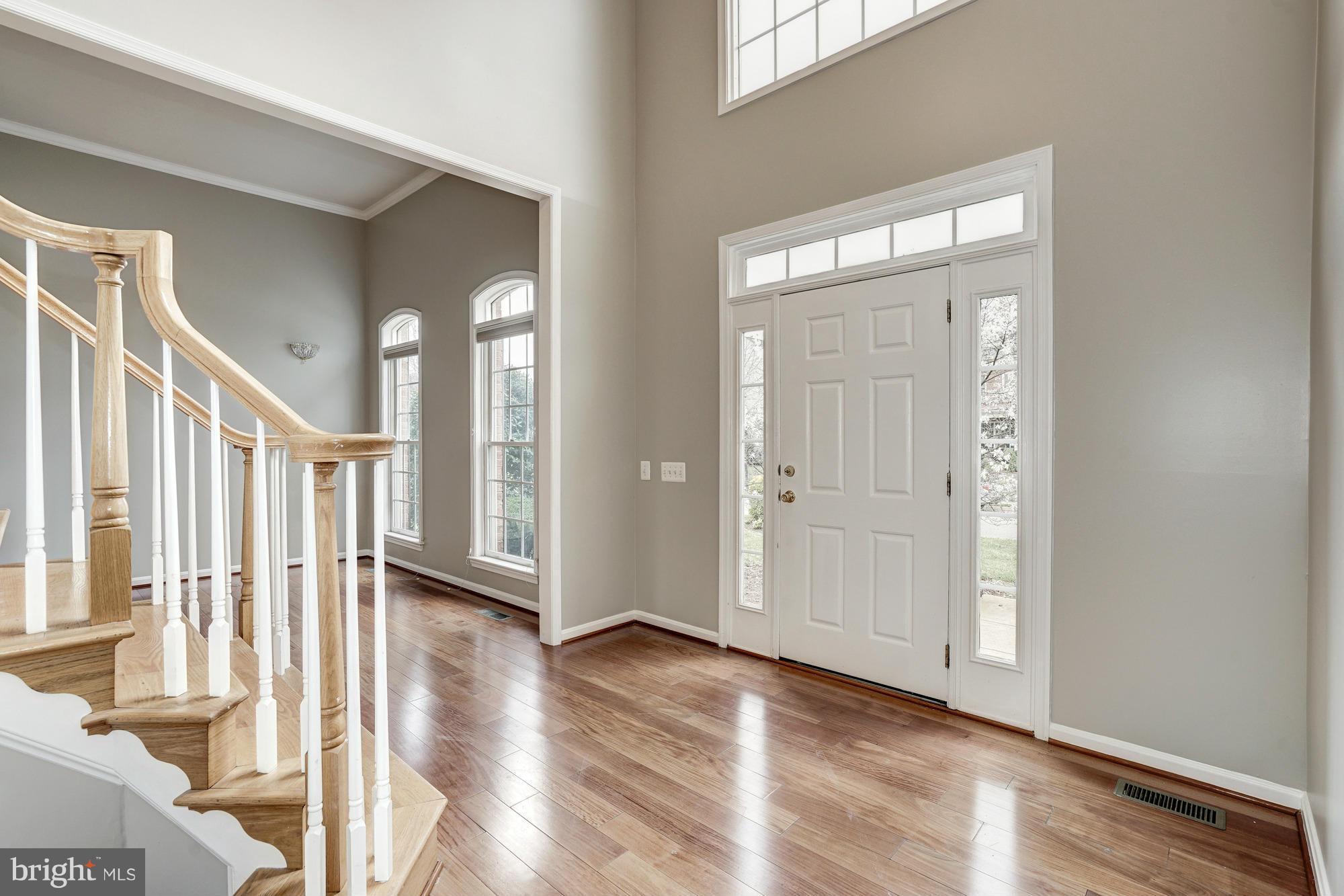 6031 Sumner Road Alexandria, VA 22310 - Photo 5 of 30 Interior (General)