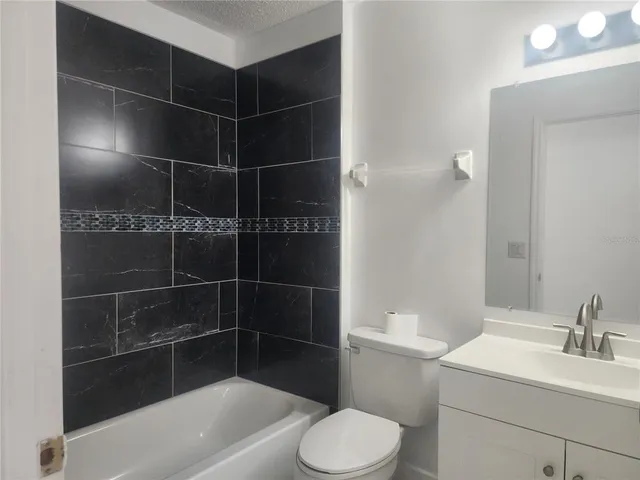 $1,800 | 83 Pepperdine Drive, Palm Coast, FL 32164