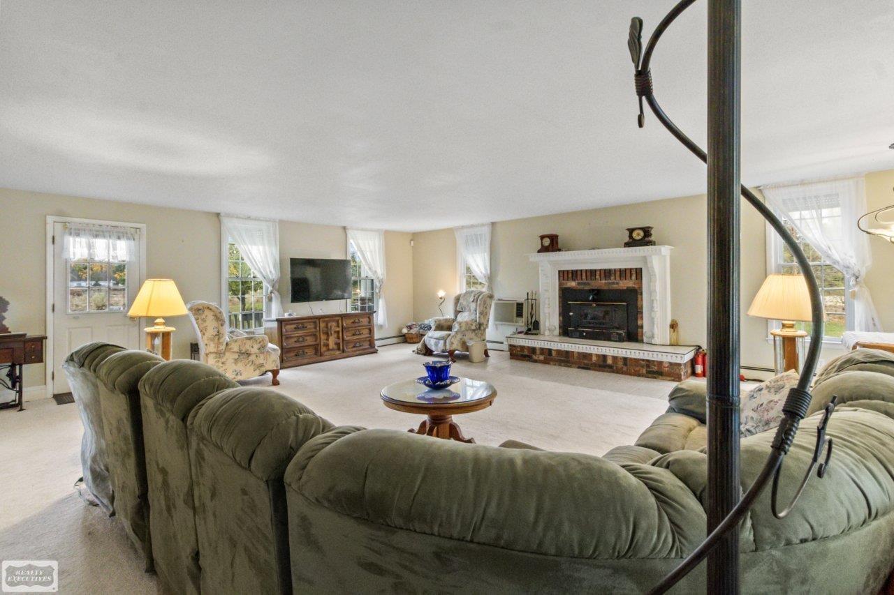 5405 South Lake Shore Road Harbor Beach, MI 48441 - Photo 15 of 52