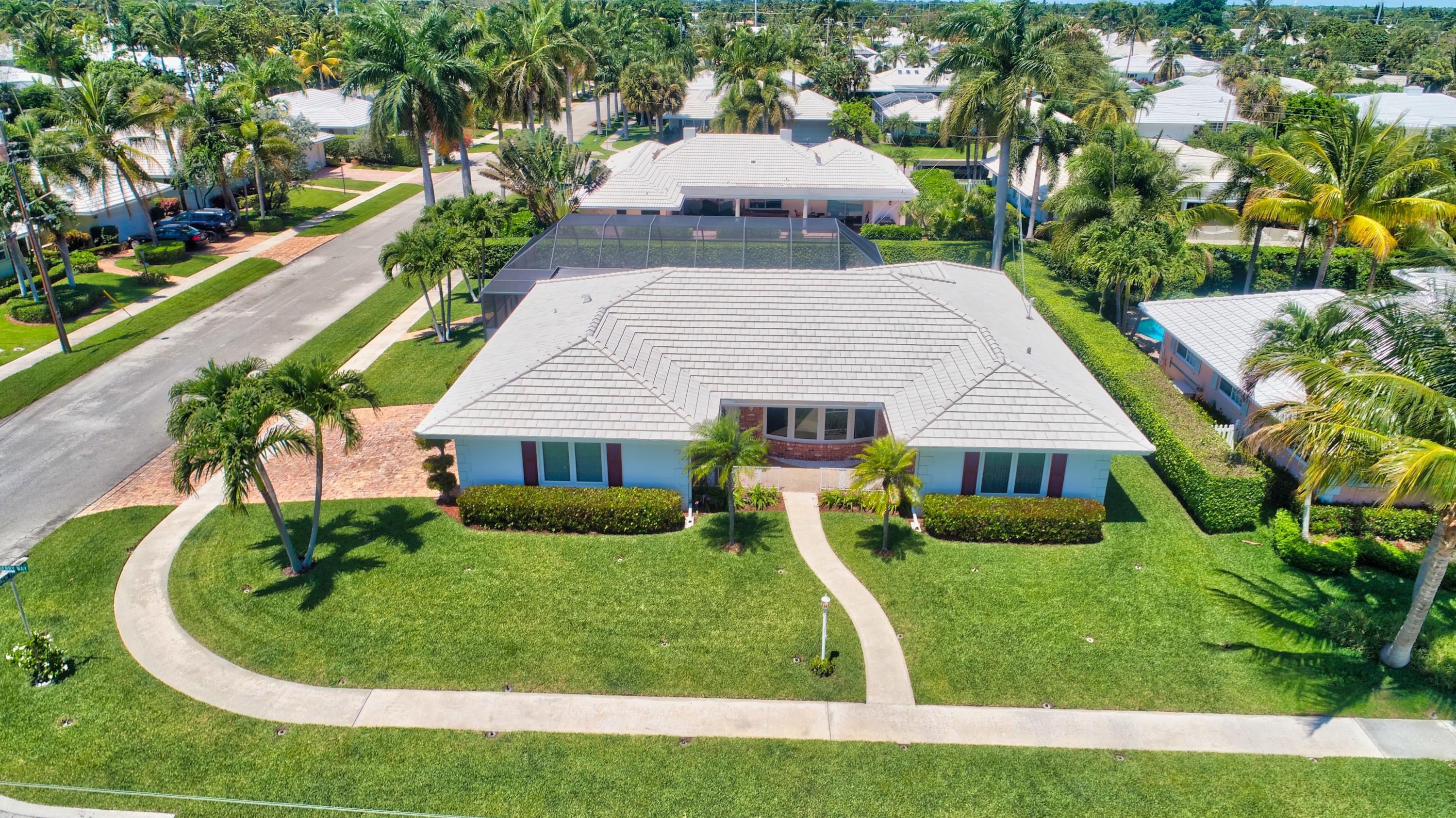 1361 Mulberry Way Boca Raton, FL 33486 - Photo 2 of 43 Corner Lot