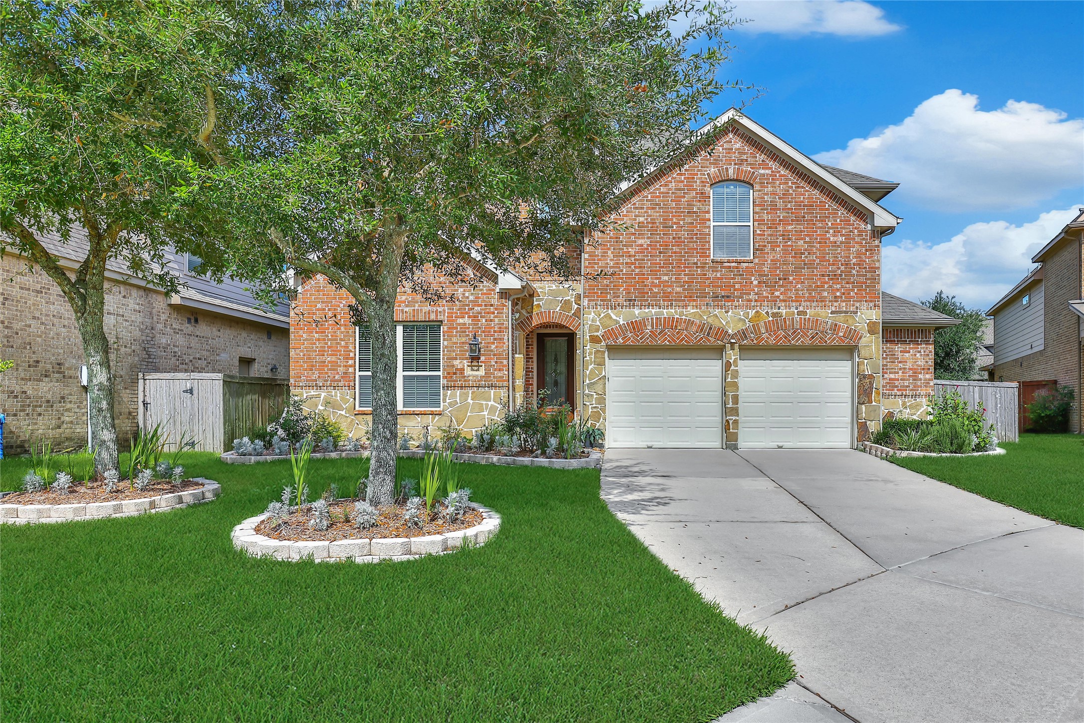 3910 Lupin Bush Lane Manvel, TX 77578 - Photo 38 of 39 Book your showing today, this beauty has fresh paint, exterior wash and is ready for you!