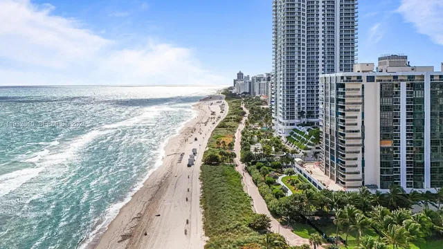 $1,575,000 | 6423 Collins Avenue, Unit 1005, Miami Beach, FL 33141