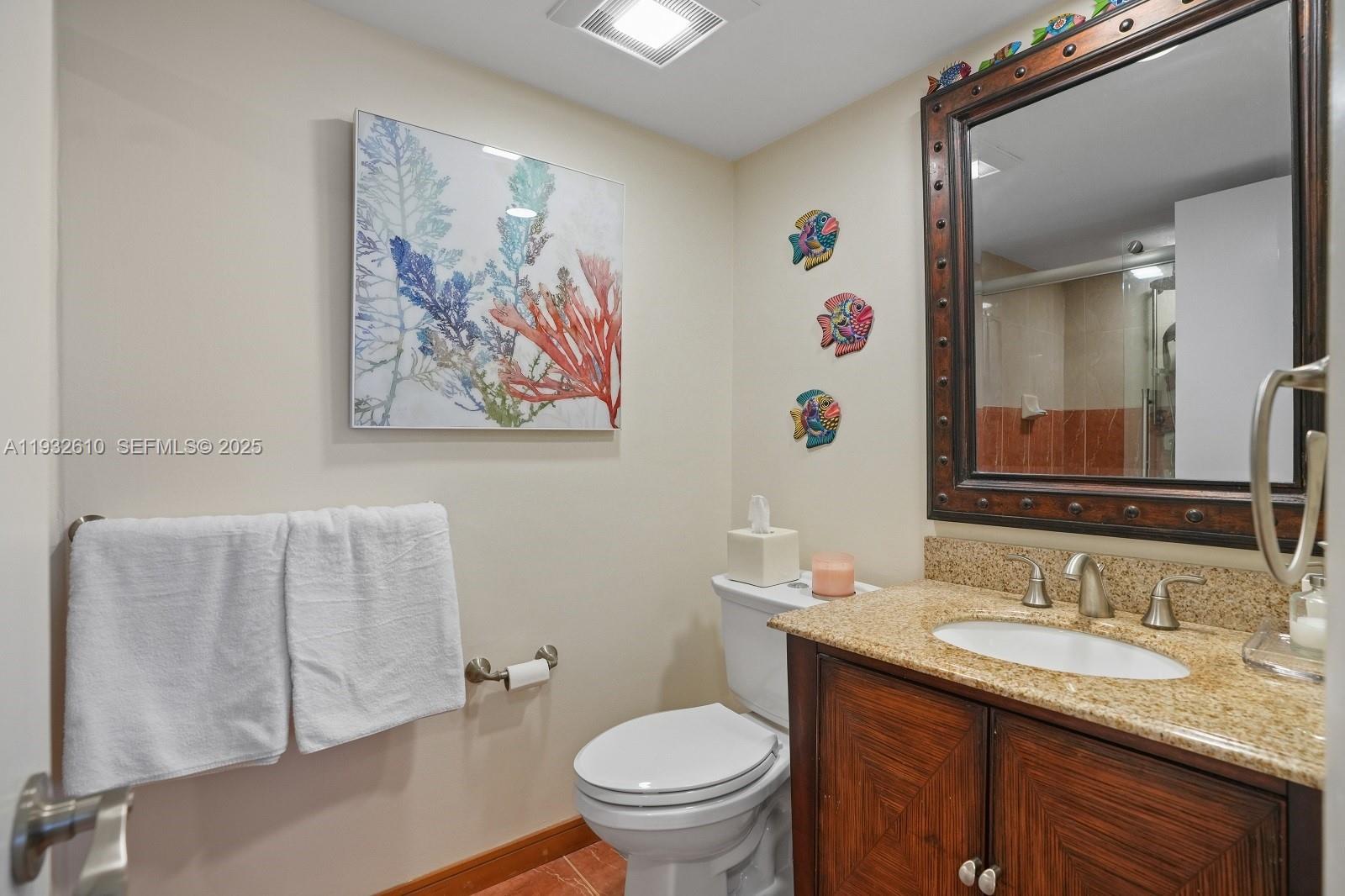 6423 Collins Avenue, Unit 1005 Miami Beach, FL 33141 - Photo 11 of 28