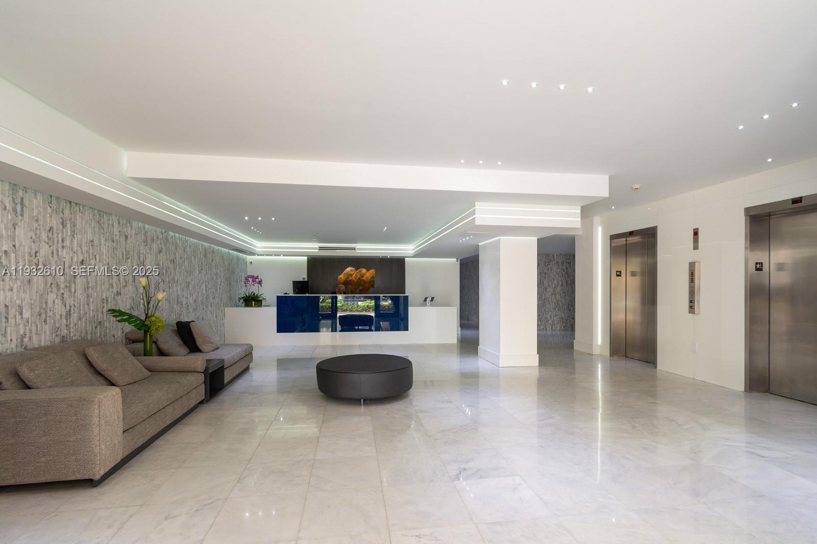 6423 Collins Avenue, Unit 1005 Miami Beach, FL 33141 - Photo 20 of 28