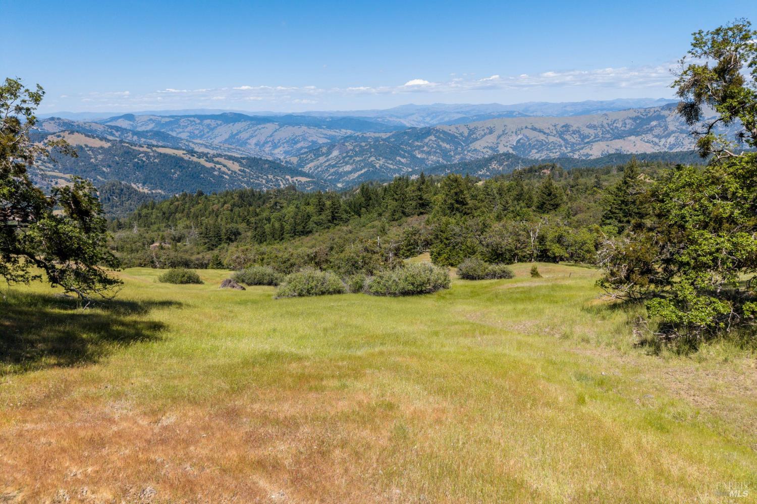 55685 Registered Guest Road Laytonville, CA 95454 - Photo 4 of 9