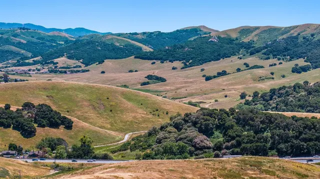 $699,999 | 363 Orchard Hill Road, San Juan Bautista, CA 95045