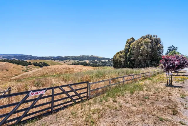 $699,999 | 363 Orchard Hill Road, San Juan Bautista, CA 95045