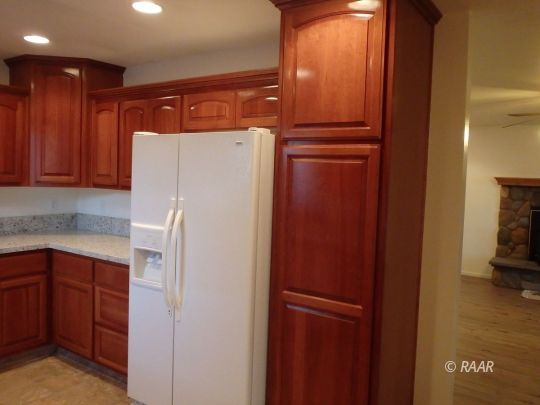 800 Victoria Court Ridgecrest, CA 93555 - Photo 13 of 34