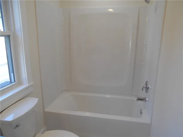 $279,000 | 6 Stryker Avenue, Owasco, NY 13021