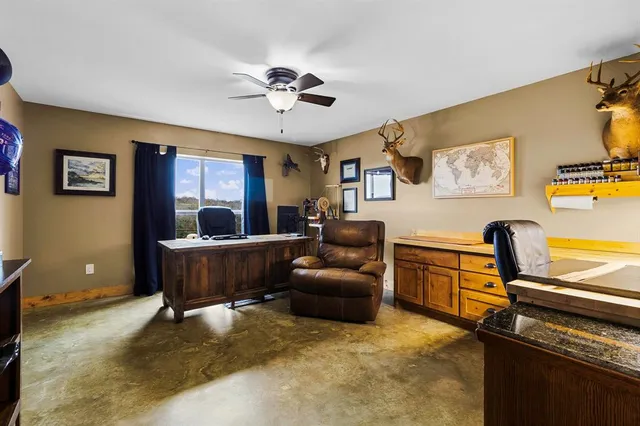 $1,750,000 | 3200 Tx-75, Buffalo, TX 75831