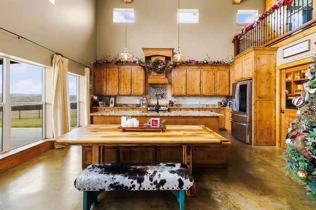 $1,750,000 | 3200 Tx-75, Buffalo, TX 75831