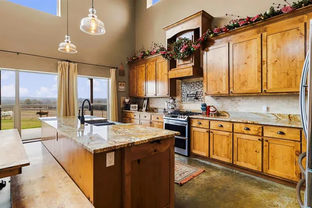 $1,750,000 | 3200 Tx-75, Buffalo, TX 75831