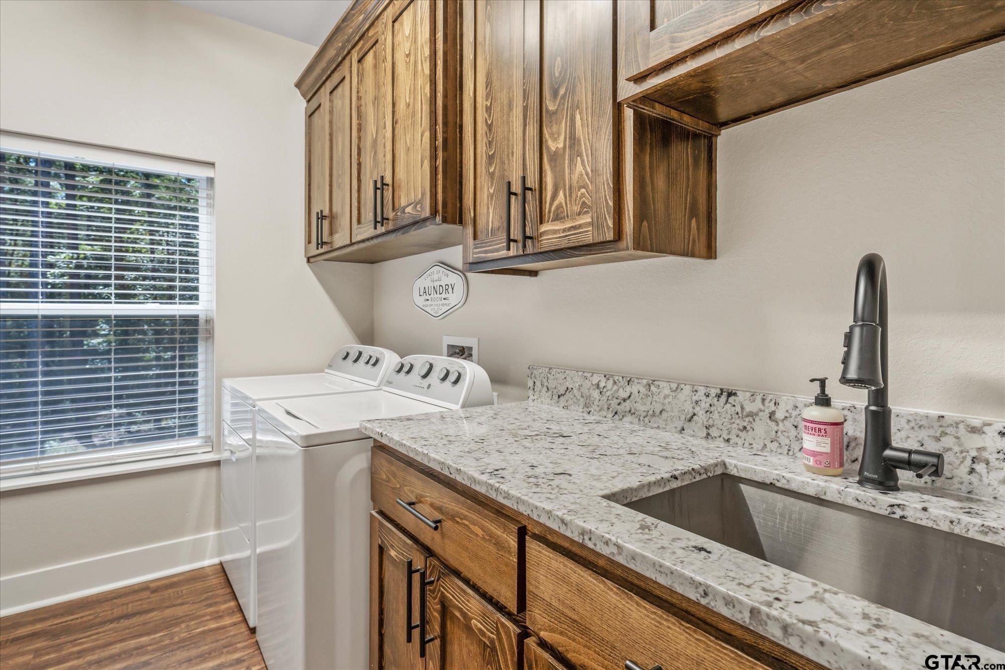 1000 West Main Street Chandler, TX 75758 - Photo 8 of 33