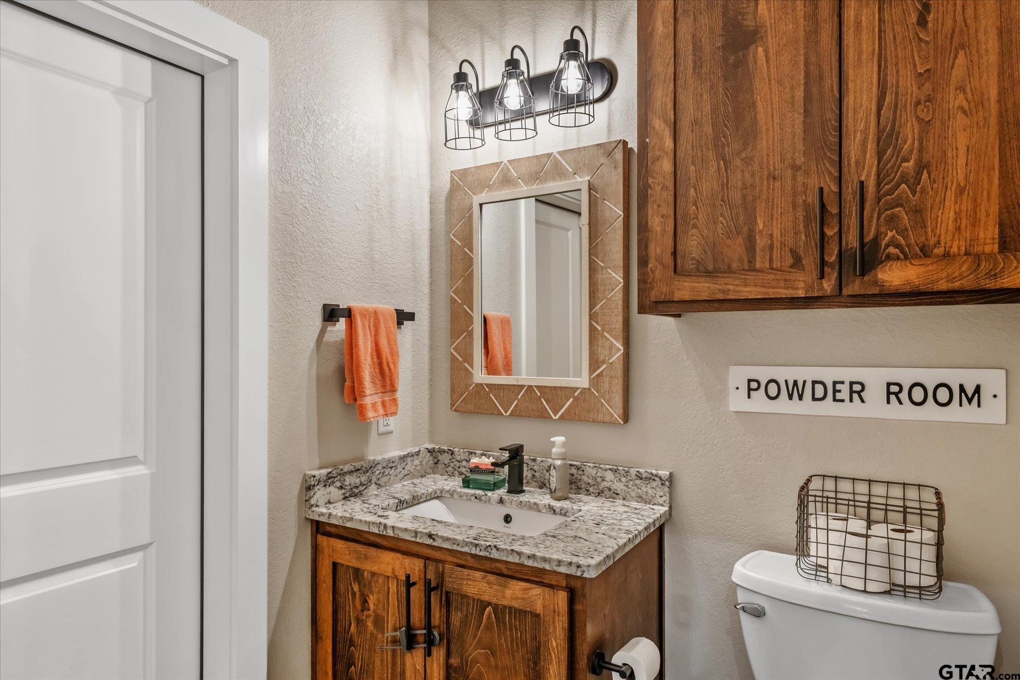 1000 West Main Street Chandler, TX 75758 - Photo 9 of 33