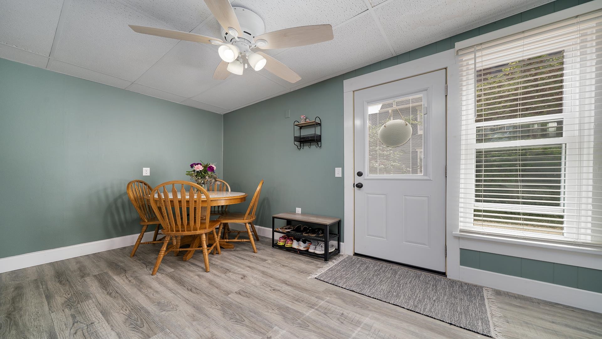 213 North 4th Street Oregon, IL 61061 - Photo 21 of 29 a dining room with furniture and window