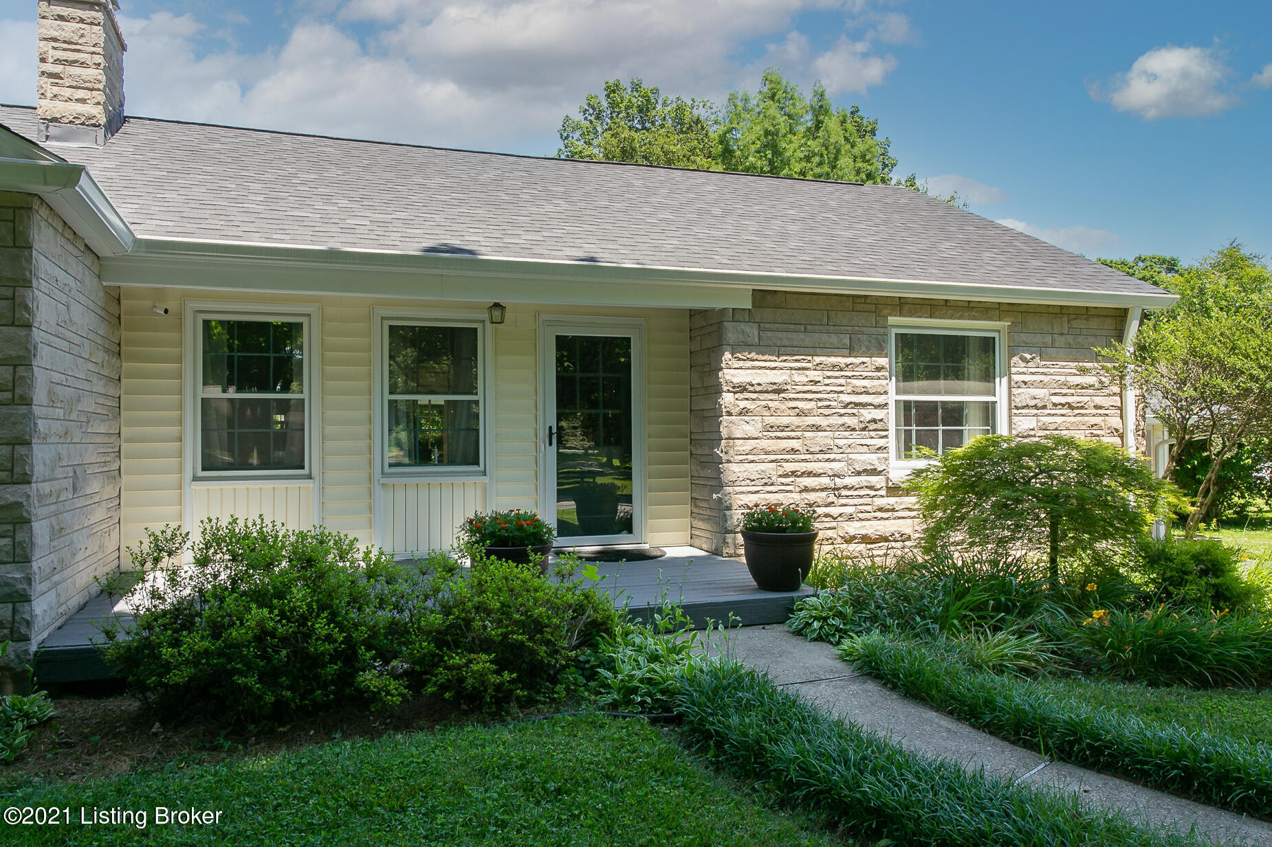 703 Rudy Lane Louisville, KY 40207 - Photo 6 of 61 403 Rudy Ln-6