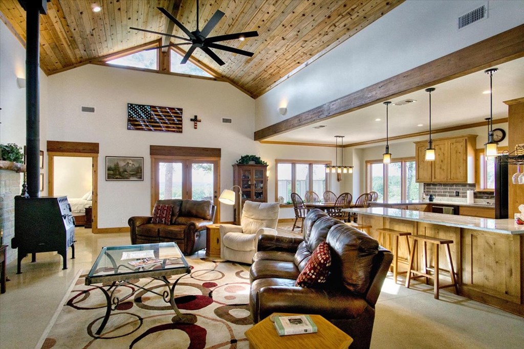 1411 Grape Creek Road Fredericksburg, TX 78624 - Photo 4 of 44
