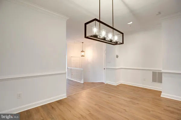 $6,000 | 1516 North Colonial Terrace, Arlington, VA 22209