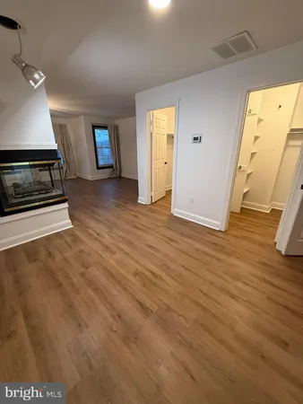 $6,000 | 1516 North Colonial Terrace, Arlington, VA 22209