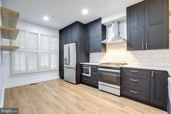 $6,000 | 1516 North Colonial Terrace, Arlington, VA 22209