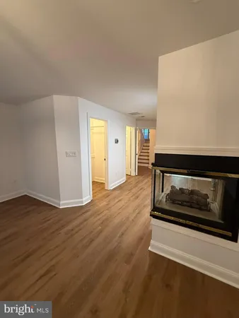 $6,000 | 1516 North Colonial Terrace, Arlington, VA 22209