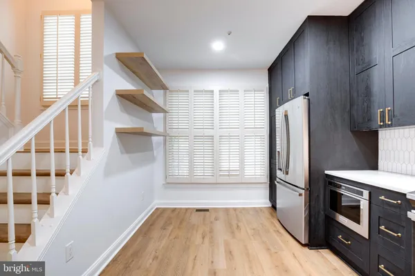 $6,000 | 1516 North Colonial Terrace, Arlington, VA 22209