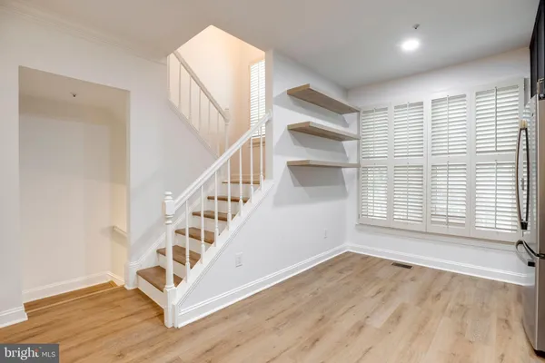 $6,000 | 1516 North Colonial Terrace, Arlington, VA 22209