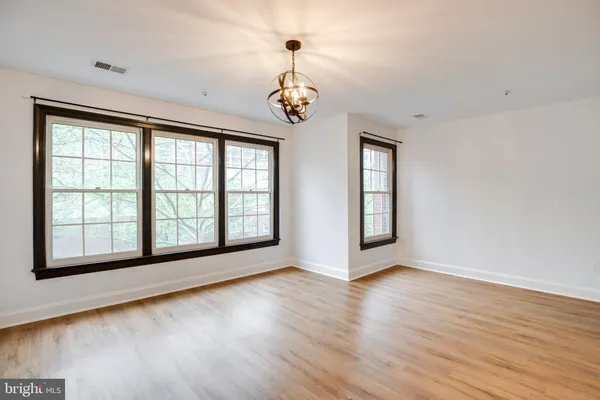 $6,000 | 1516 North Colonial Terrace, Arlington, VA 22209