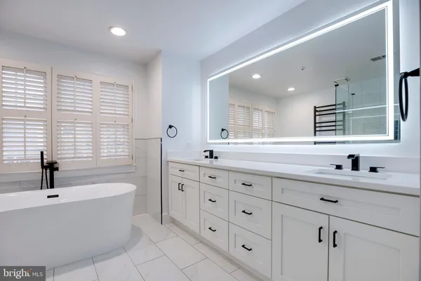$6,000 | 1516 North Colonial Terrace, Arlington, VA 22209