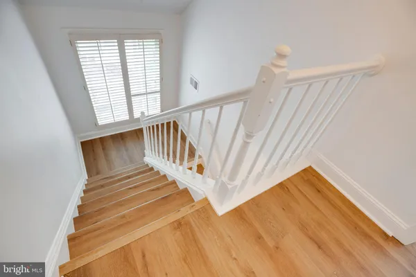 $6,000 | 1516 North Colonial Terrace, Arlington, VA 22209