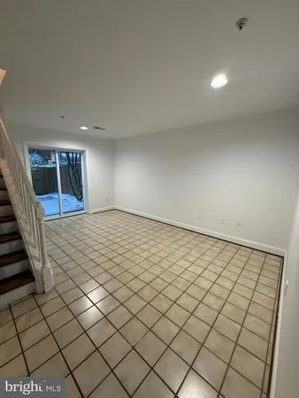 $6,000 | 1516 North Colonial Terrace, Arlington, VA 22209