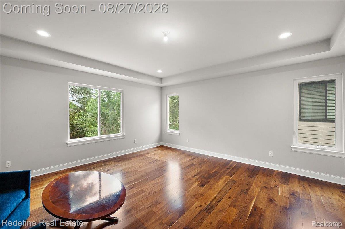 149 Woodward Avenue Rochester, MI 48307 - Photo 15 of 51 65-149 Woodward Ave-65.jpg