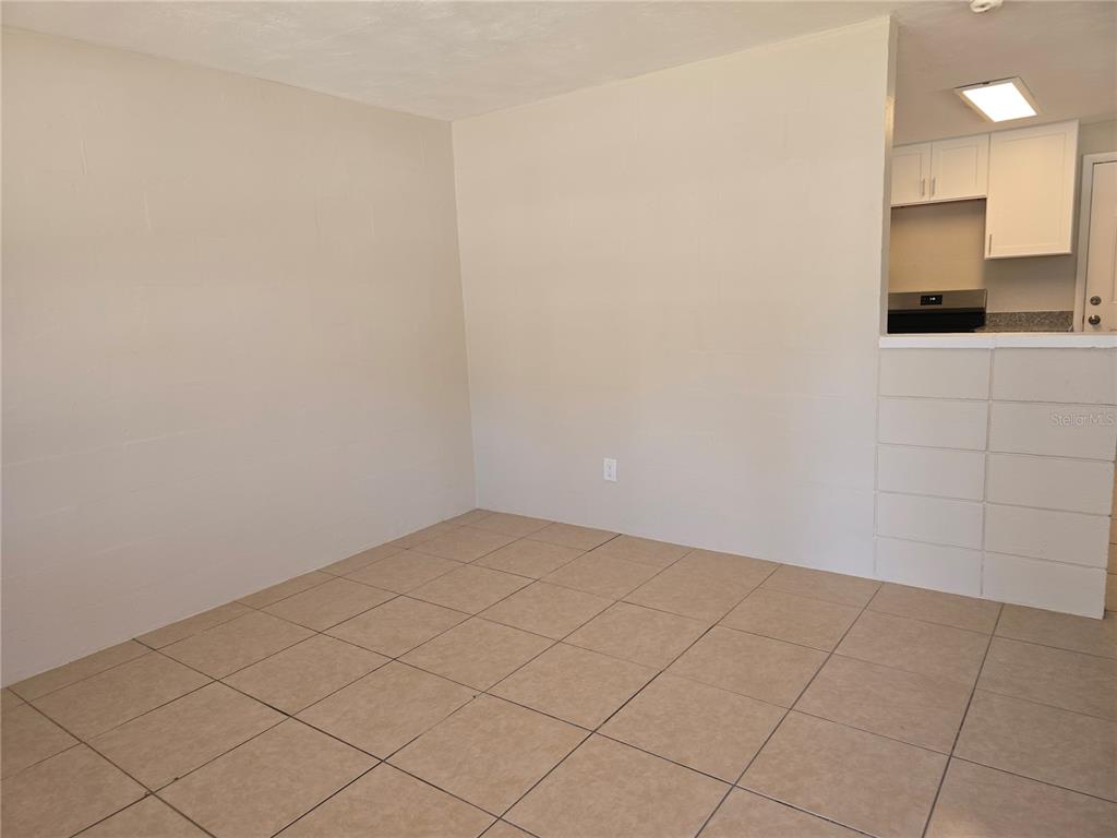 554 Spruce Street Daytona Beach, FL 32114 - Photo 5 of 25