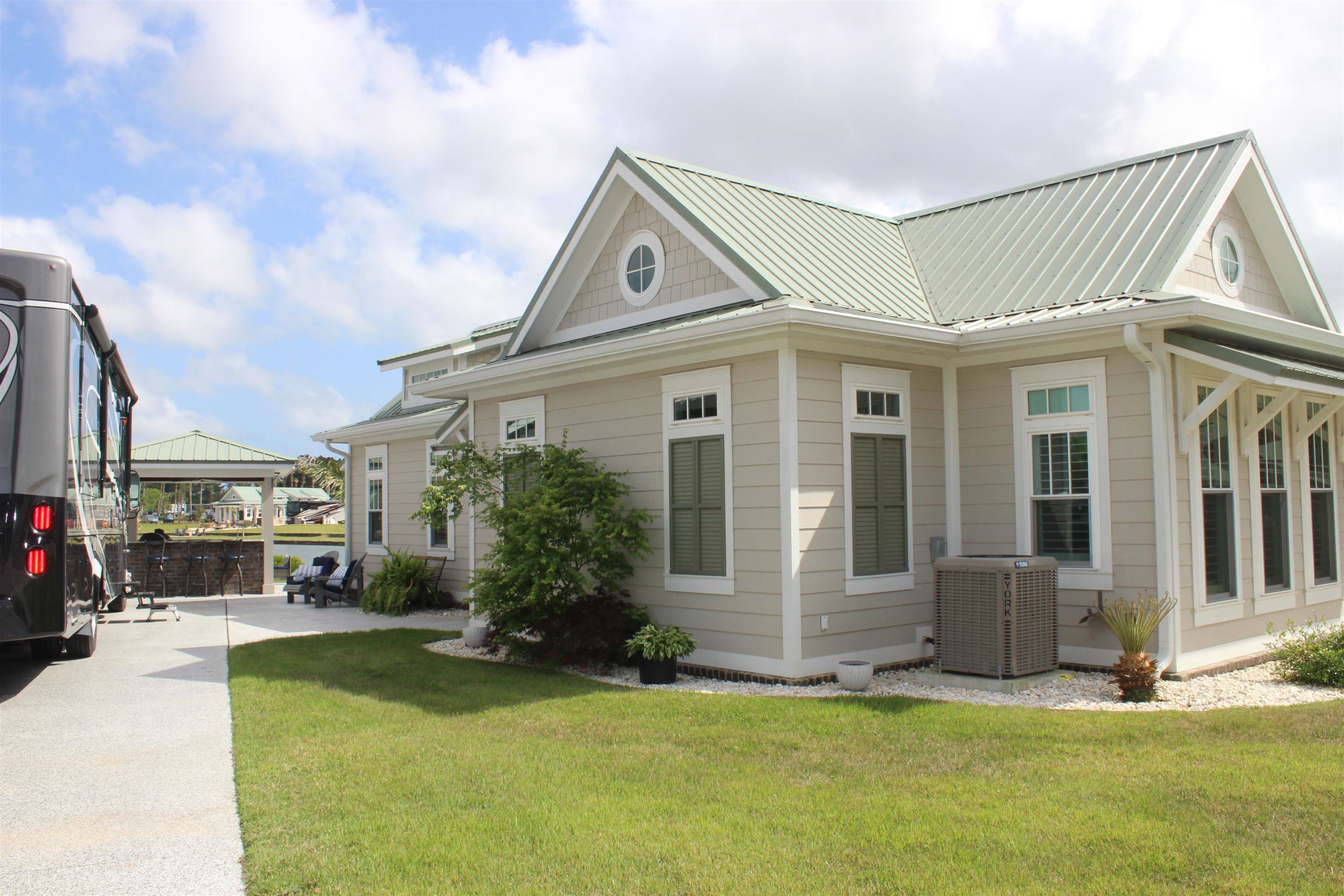28058 Migratory Way, Unit 100 Elberta, AL 36530 - Photo 11 of 83 Side Of Structure