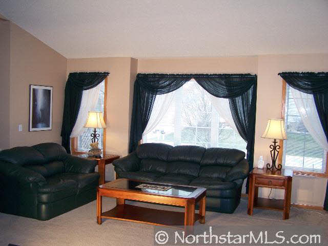 17769 Steading Road Eden Prairie, MN 55347 - Photo 3 of 10 Gallery Image 3