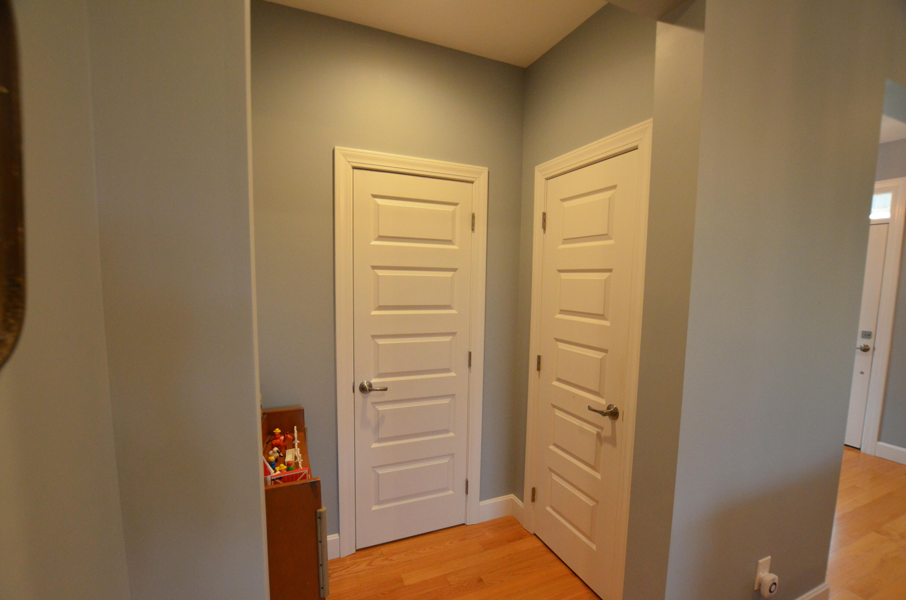 382 Opossum Run Road Irvine, KY 40336 - Photo 16 of 75 Half bathroom and coat closet!