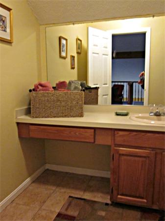 17 Stanley Road Medway, MA 02053 - Photo 24 of 29 Gallery Image 24