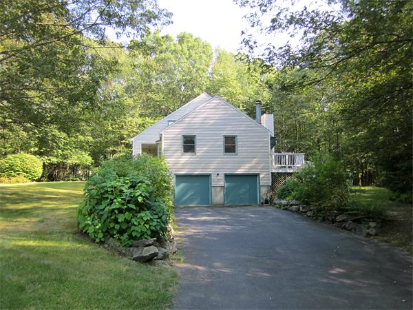 17 Stanley Road Medway, MA 02053 - Photo 28 of 29 Gallery Image 28