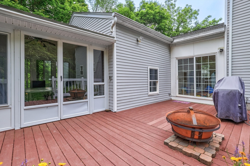 5 Shearson Drive Shrewsbury, MA 01545 - Photo 10 of 41