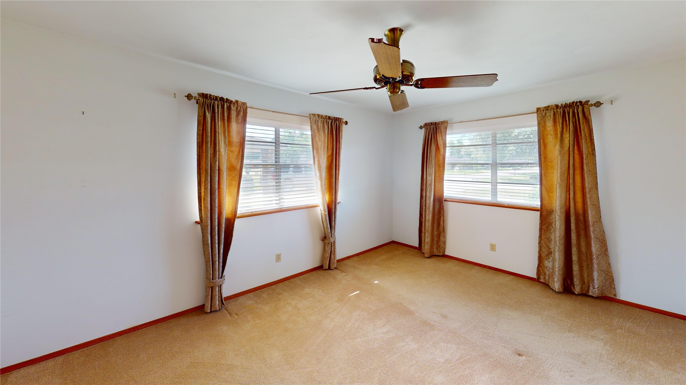 613 Southside Drive Angleton, TX 77515 - Photo 18 of 41