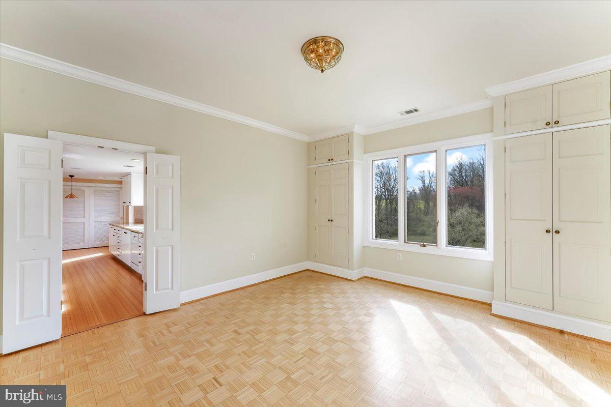 6 Ringfield Road, Unit B3 Chadds Ford, PA 19317 - Photo 17 of 50 Dining Room with view towards kitchen