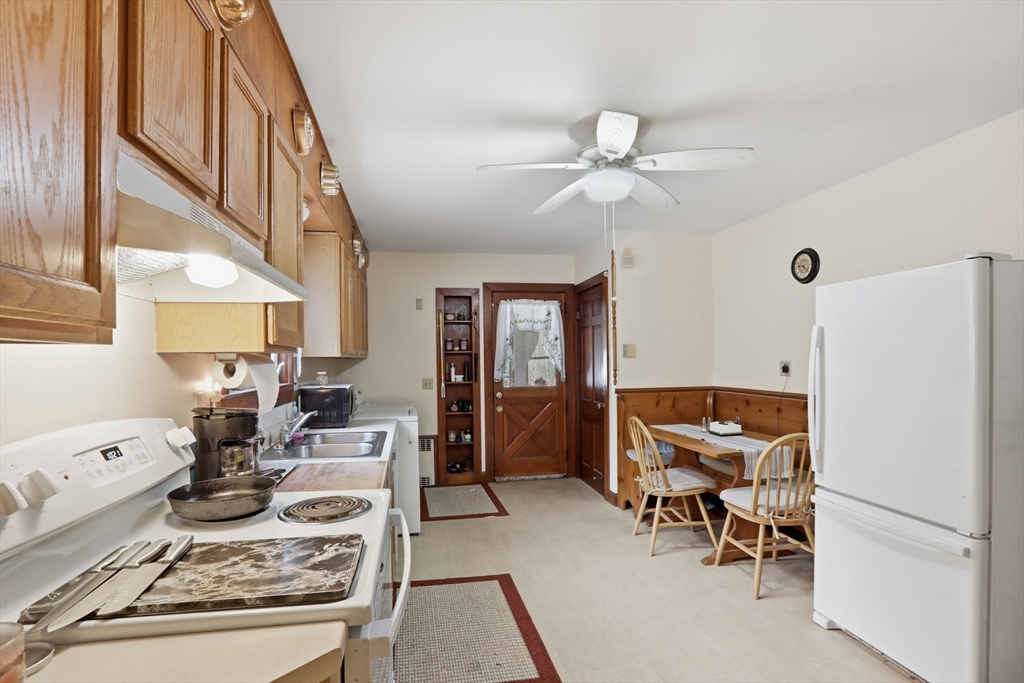 115 Ashby State Road Fitchburg, MA 01420 - Photo 15 of 31