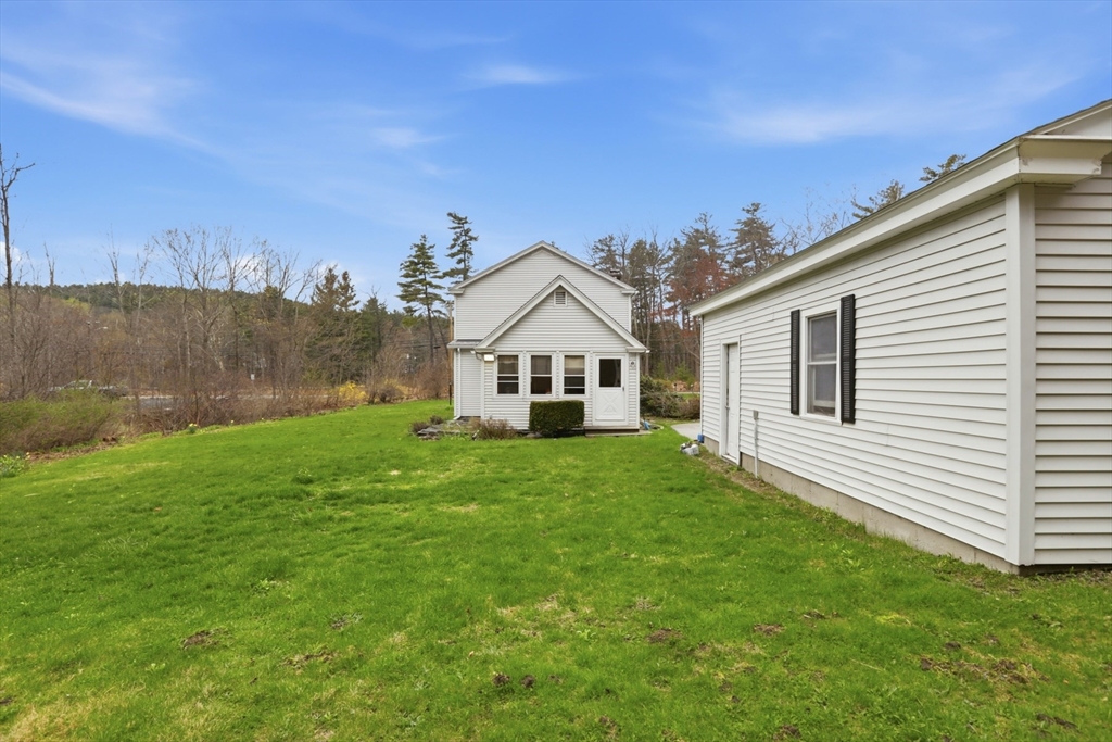 115 Ashby State Road Fitchburg, MA 01420 - Photo 3 of 31