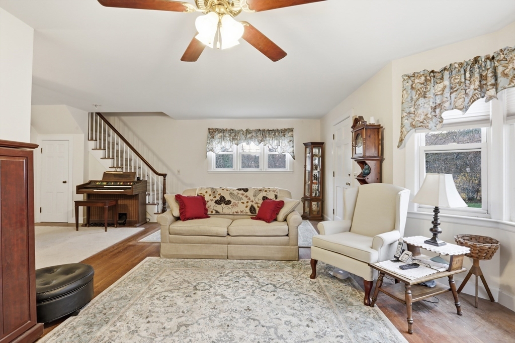 115 Ashby State Road Fitchburg, MA 01420 - Photo 10 of 31