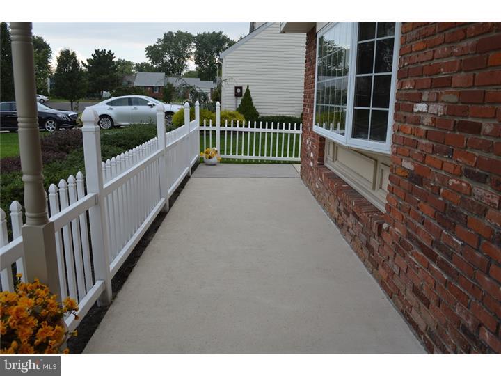 62 Hartford Road Sewell, NJ 08080 - Photo 3 of 25 Gallery Image 3