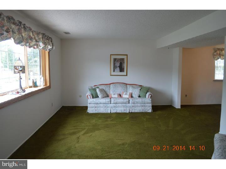 62 Hartford Road Sewell, NJ 08080 - Photo 9 of 25 Gallery Image 9