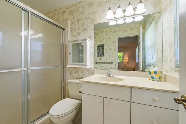 $2,000 | 456 19th Place, Vero Beach, FL 32960