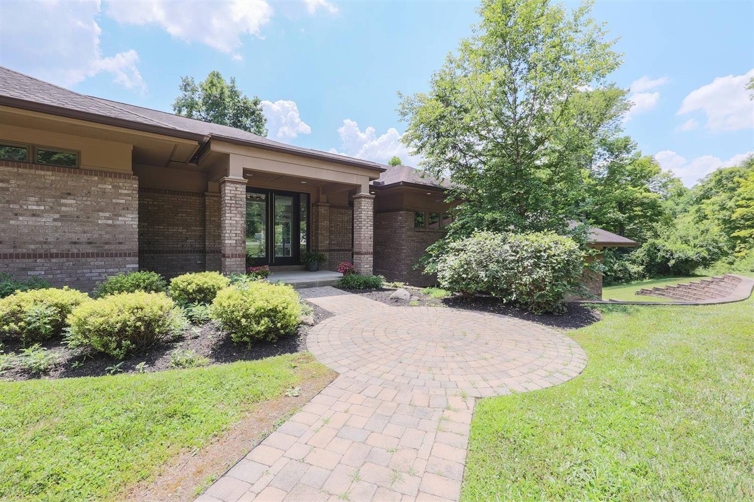 942 Golden Path Cincinnati, OH 45245 - Photo 35 of 50